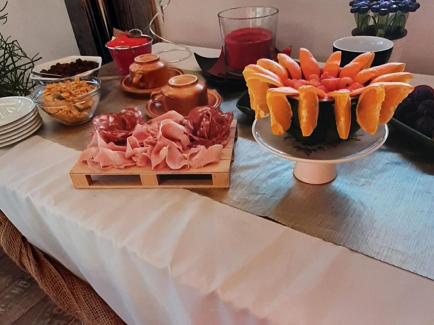 Bed and Breakfast Essenziale Castell'Anselmo Exterior foto